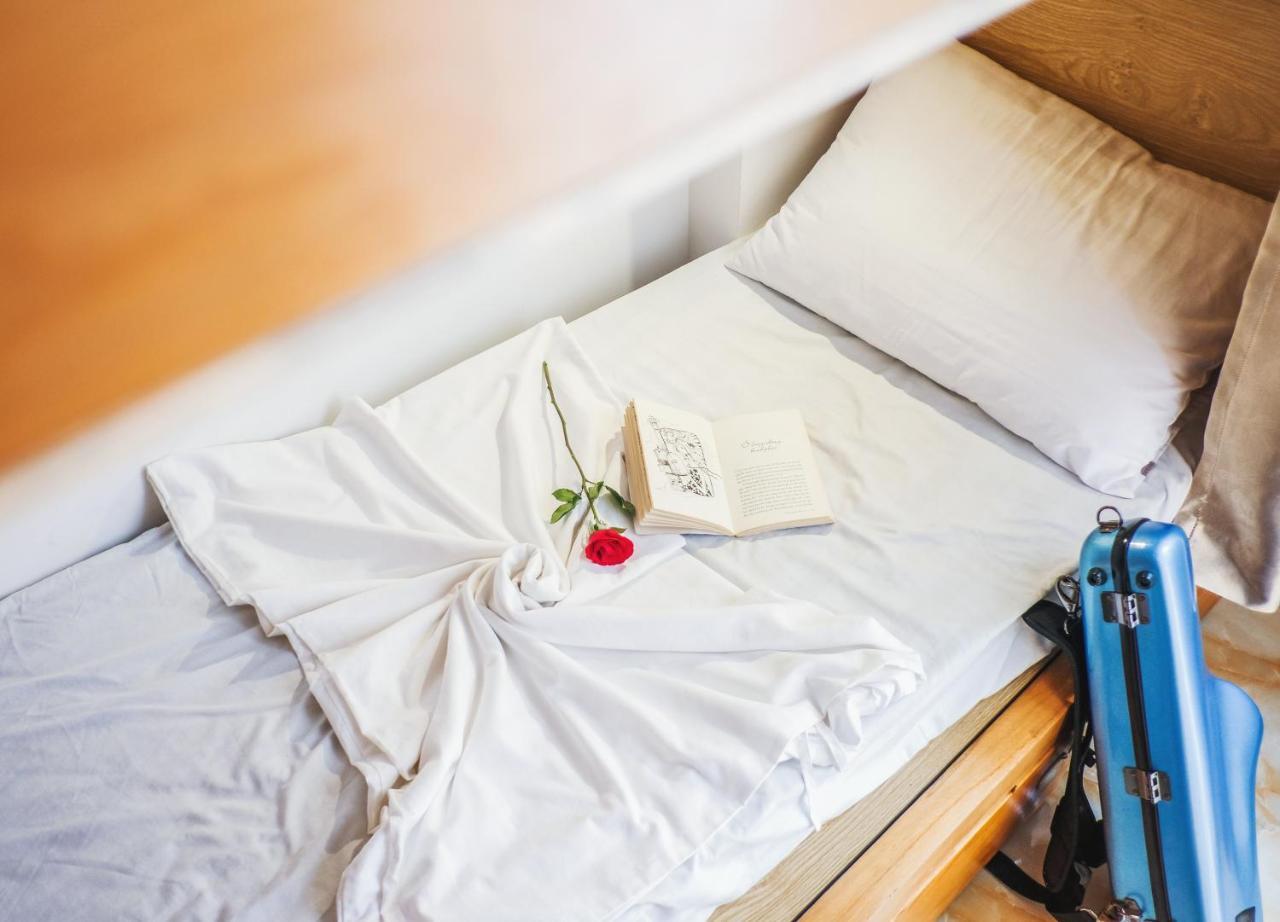 Dola Hostel Ho Chi Minh-stad Buitenkant foto